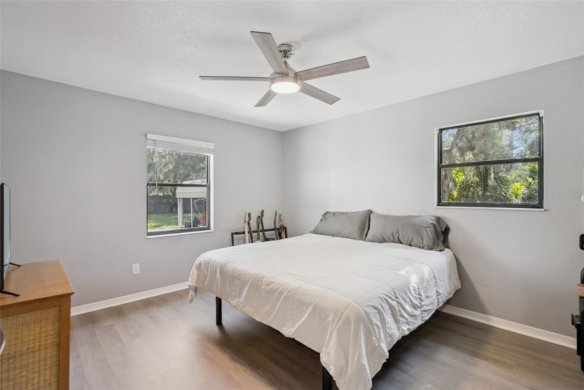 24623 GEORGE STREET — photo 6 of 15