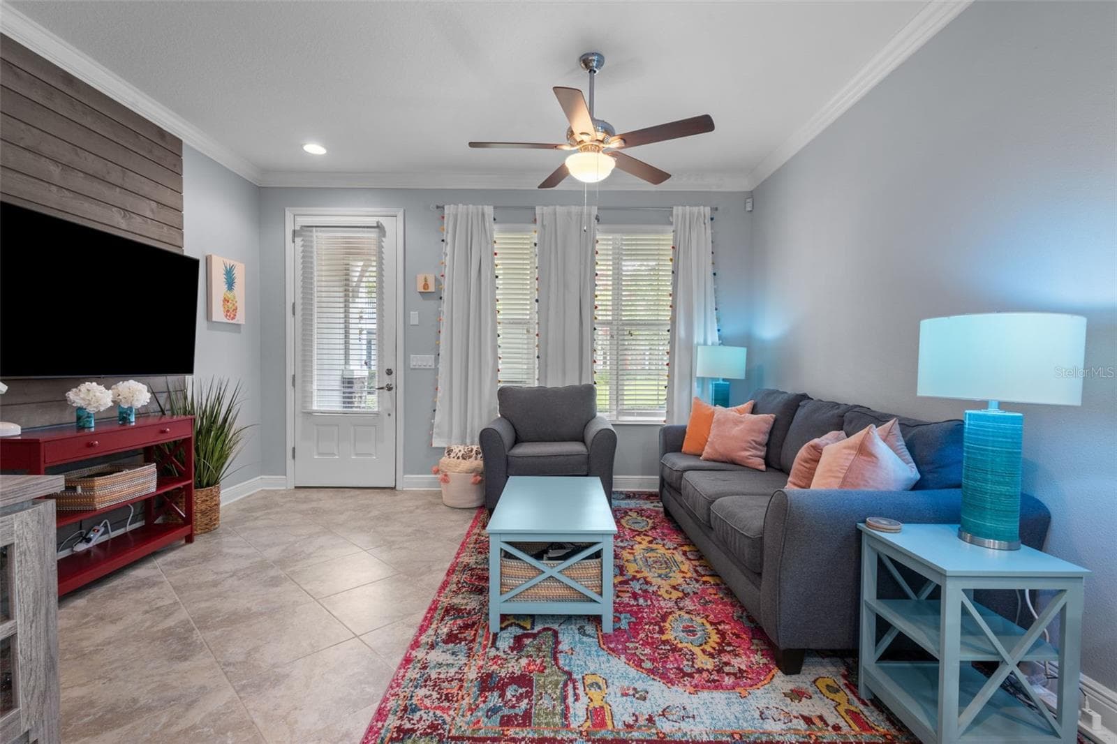 423 AURORA WAY — photo 9 of 36
