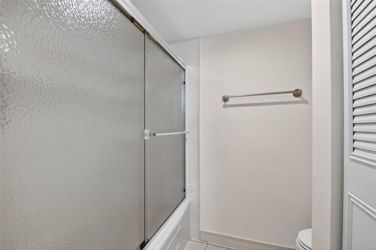 1534 FOREST LAKES CIRCLE — photo 36 of 40