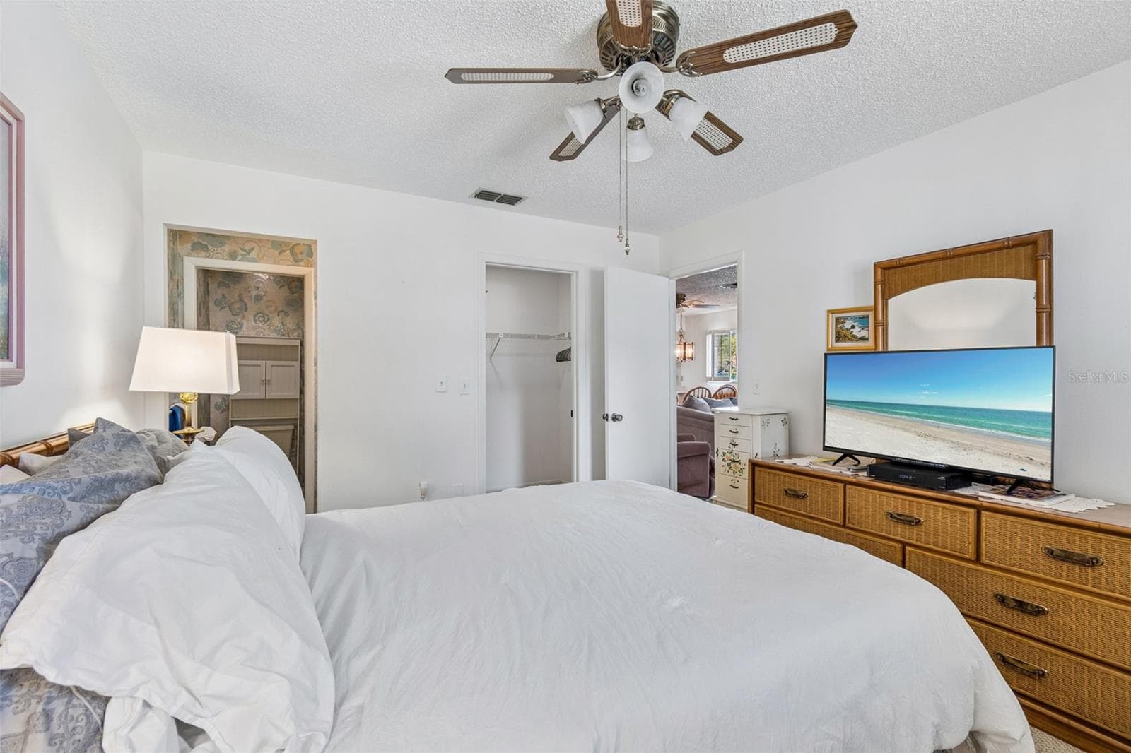 7725 DANUBE DRIVE — photo 34 of 63