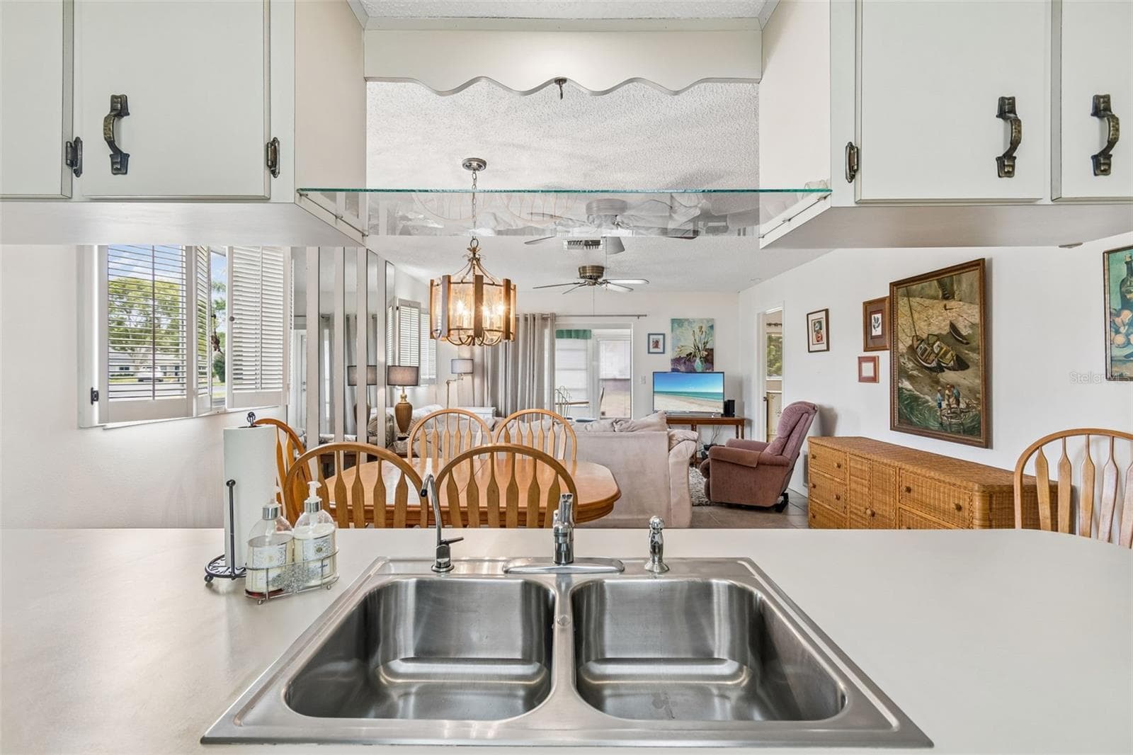 7725 DANUBE DRIVE — photo 14 of 63