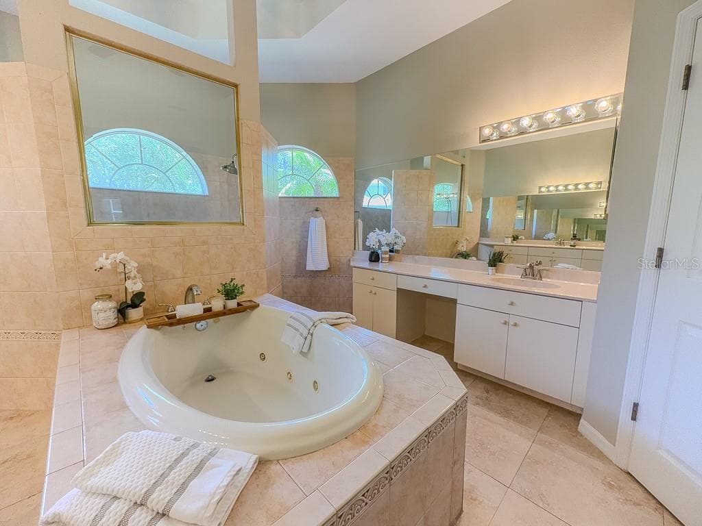 5852 CACHETTE DE RIVIERA COURT — photo 38 of 95