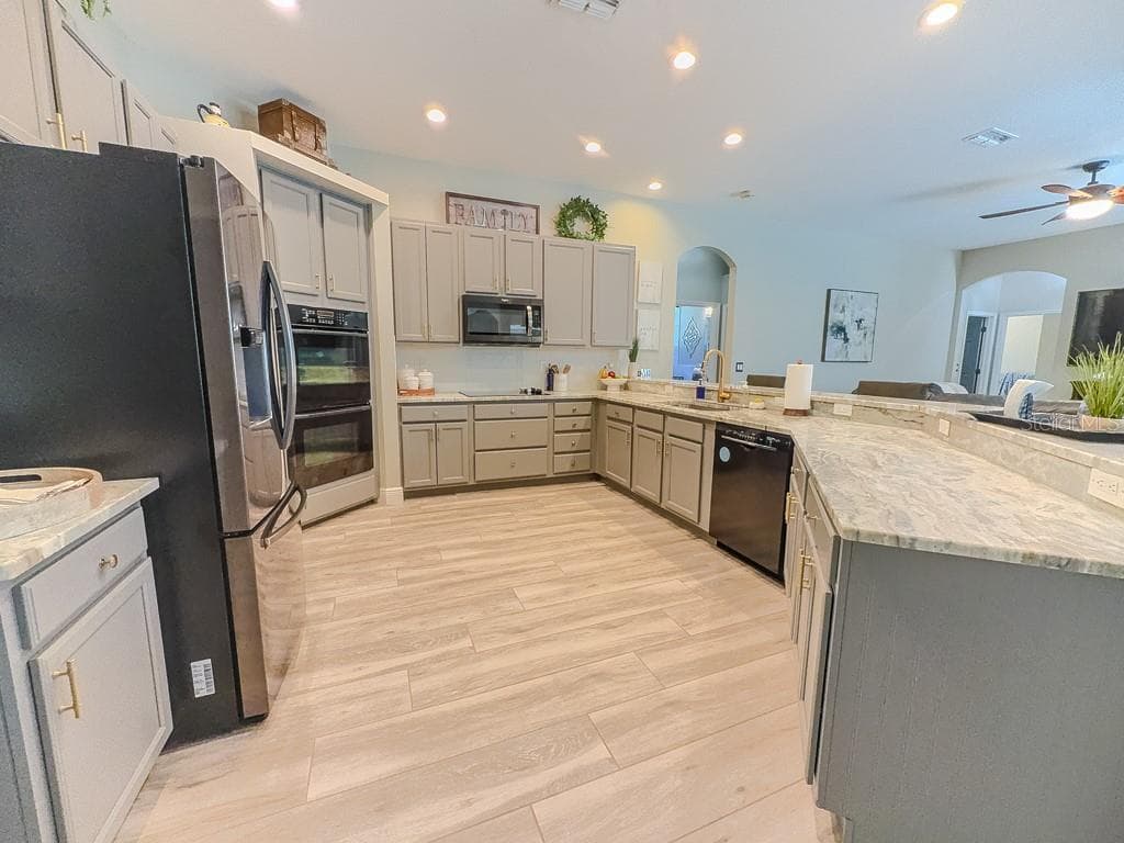 5852 CACHETTE DE RIVIERA COURT — photo 20 of 95