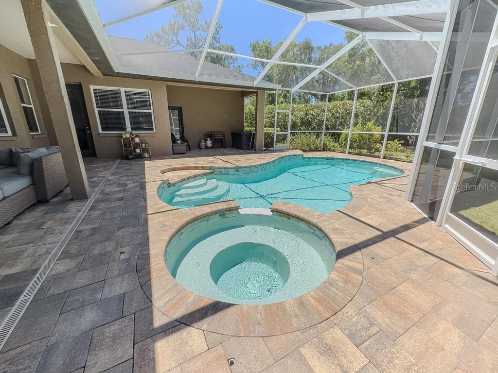 5852 CACHETTE DE RIVIERA COURT — photo 3 of 95