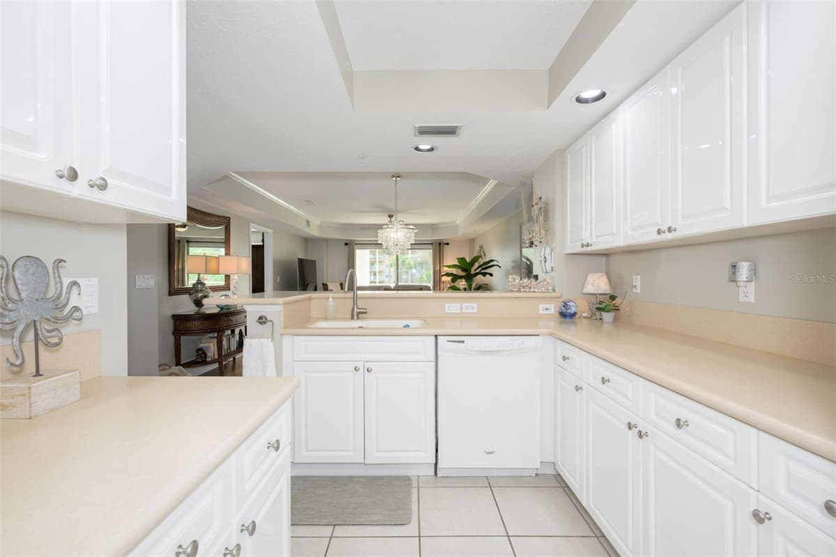 4650 LINKS VILLAGE DRIVE — photo 8 of 46