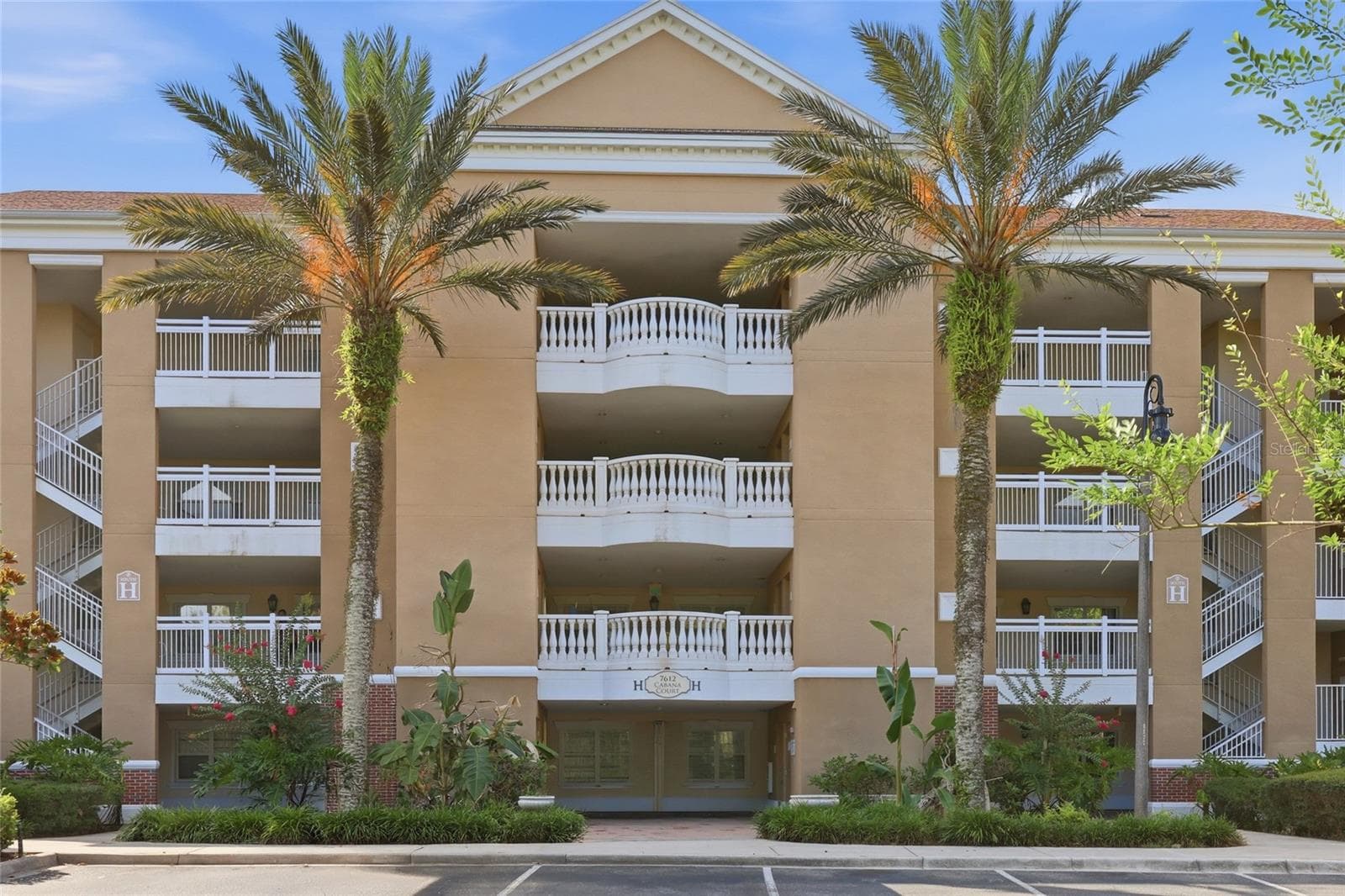 7612 CABANA COURT — photo 12 of 49