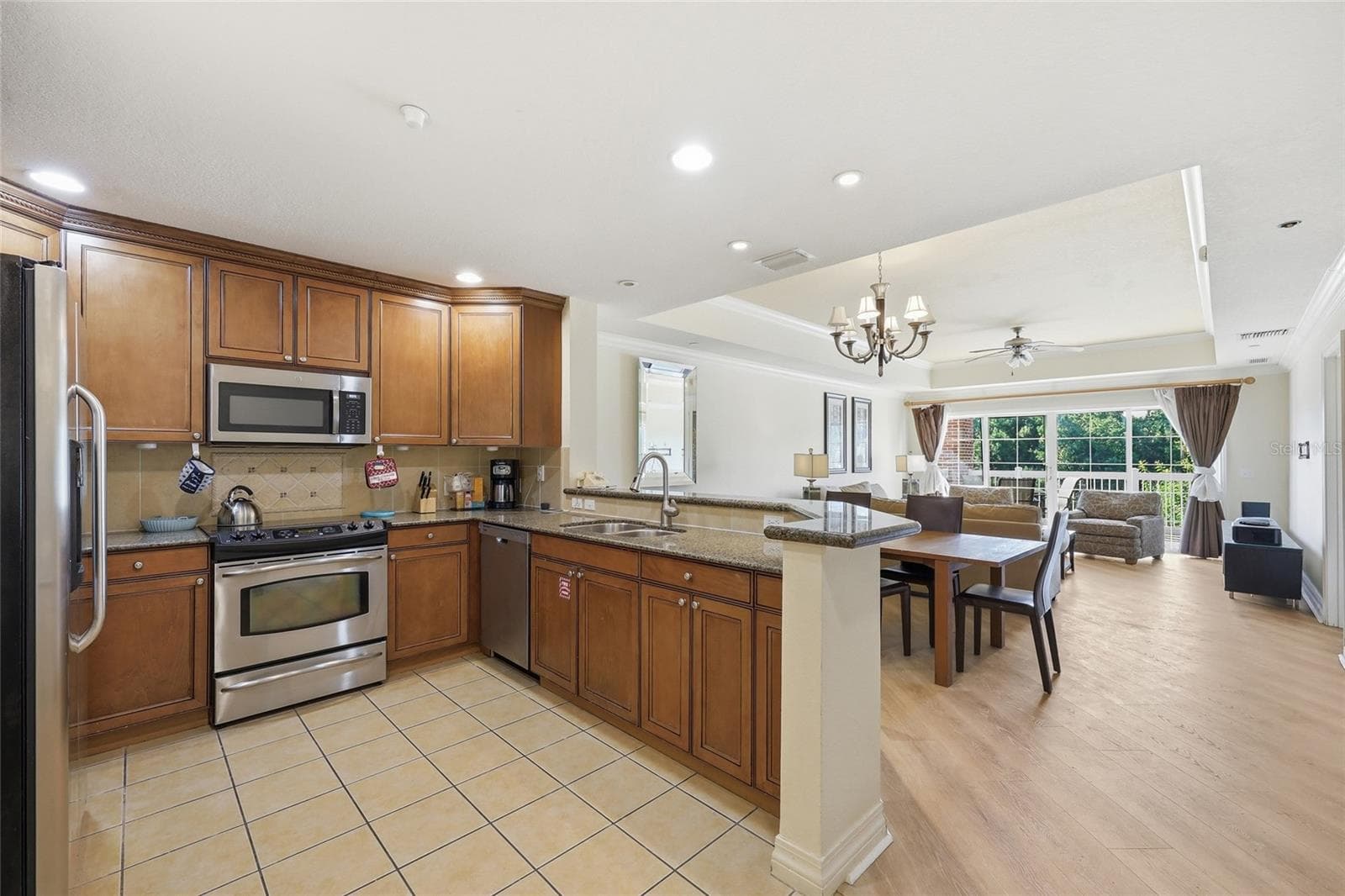7612 CABANA COURT — photo 20 of 49