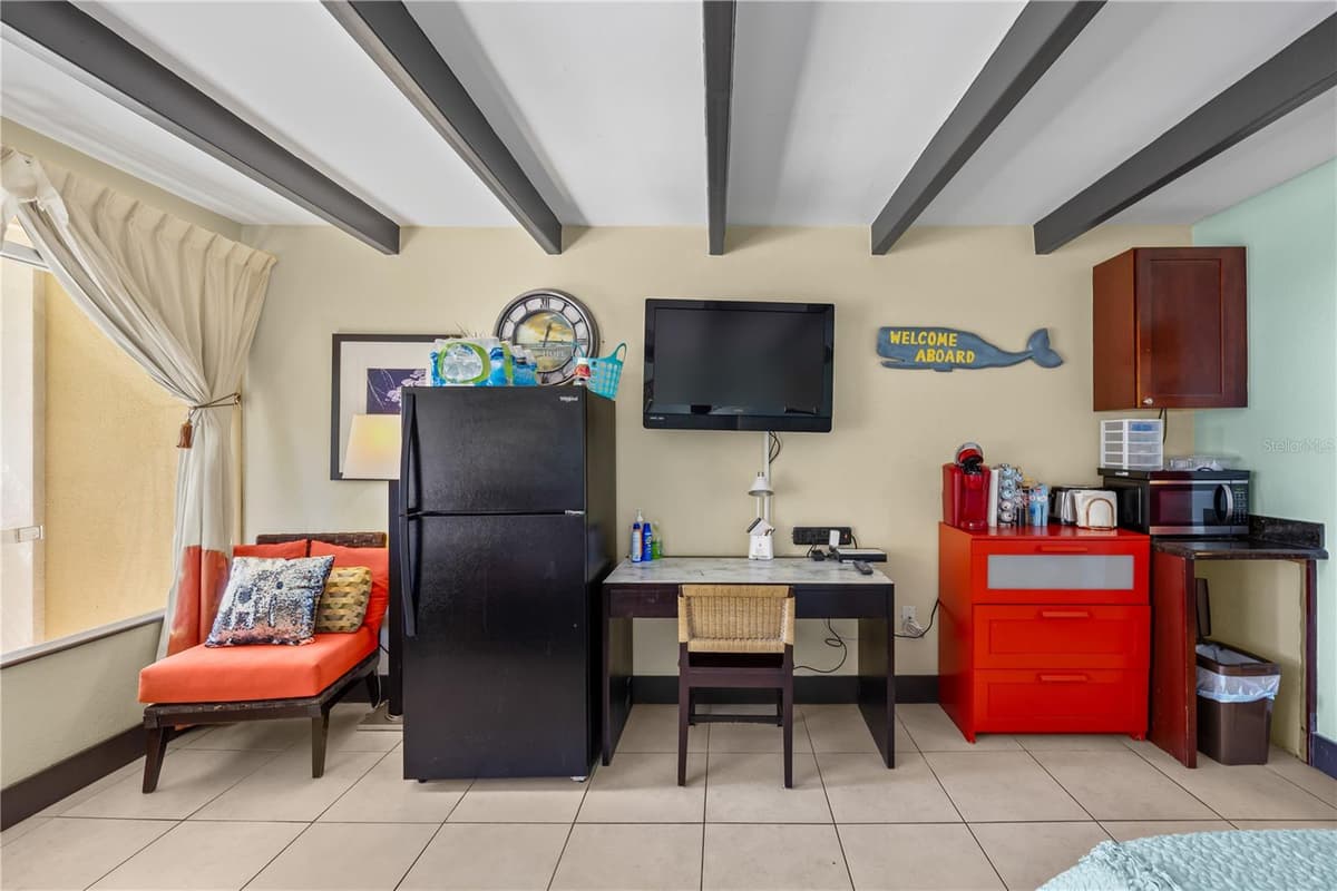 611 DESTINY DRIVE — photo 9 of 35