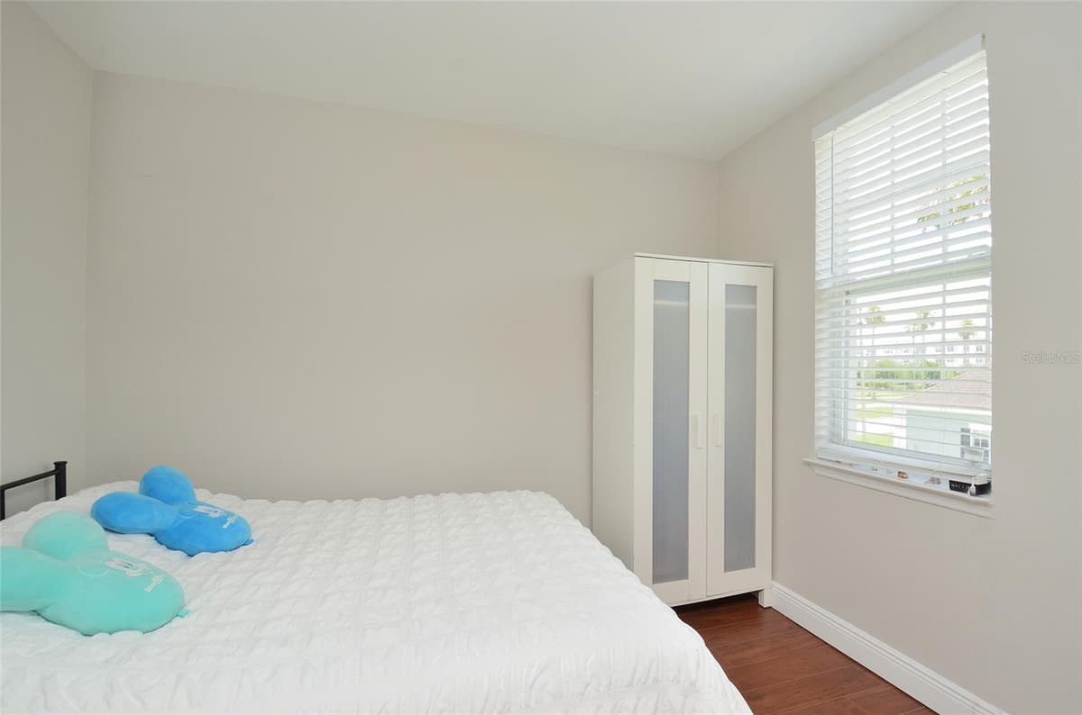 770 SIENA PALM DRIVE — photo 12 of 41