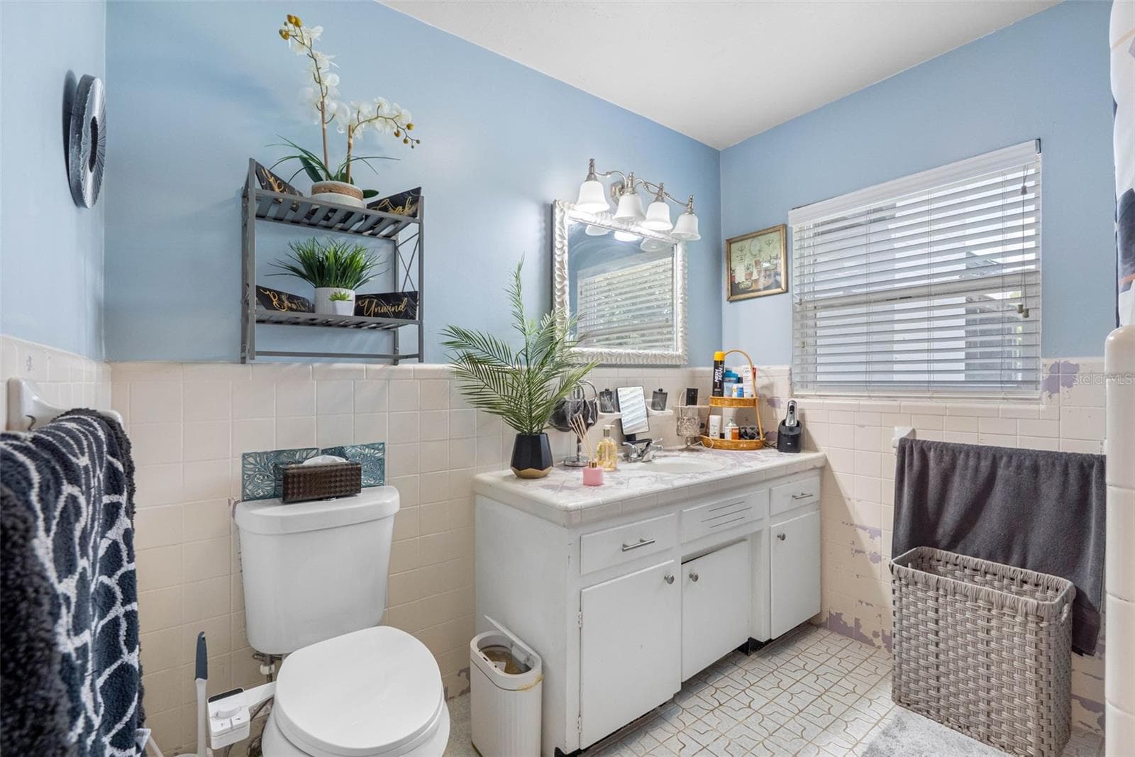 5515 LAKE LE CLARE ROAD — photo 30 of 60