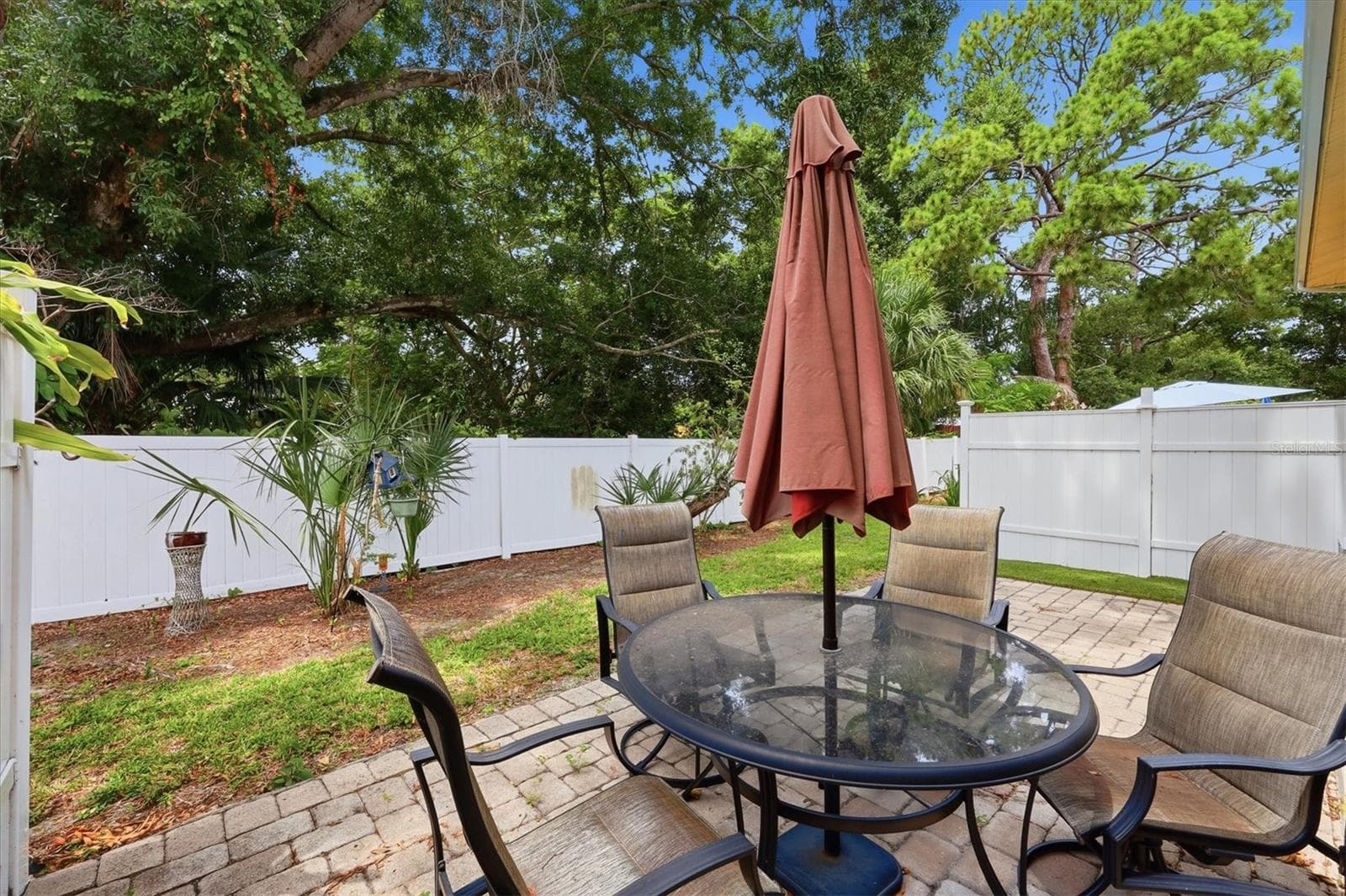 4805 RILMA AVENUE — photo 21 of 28