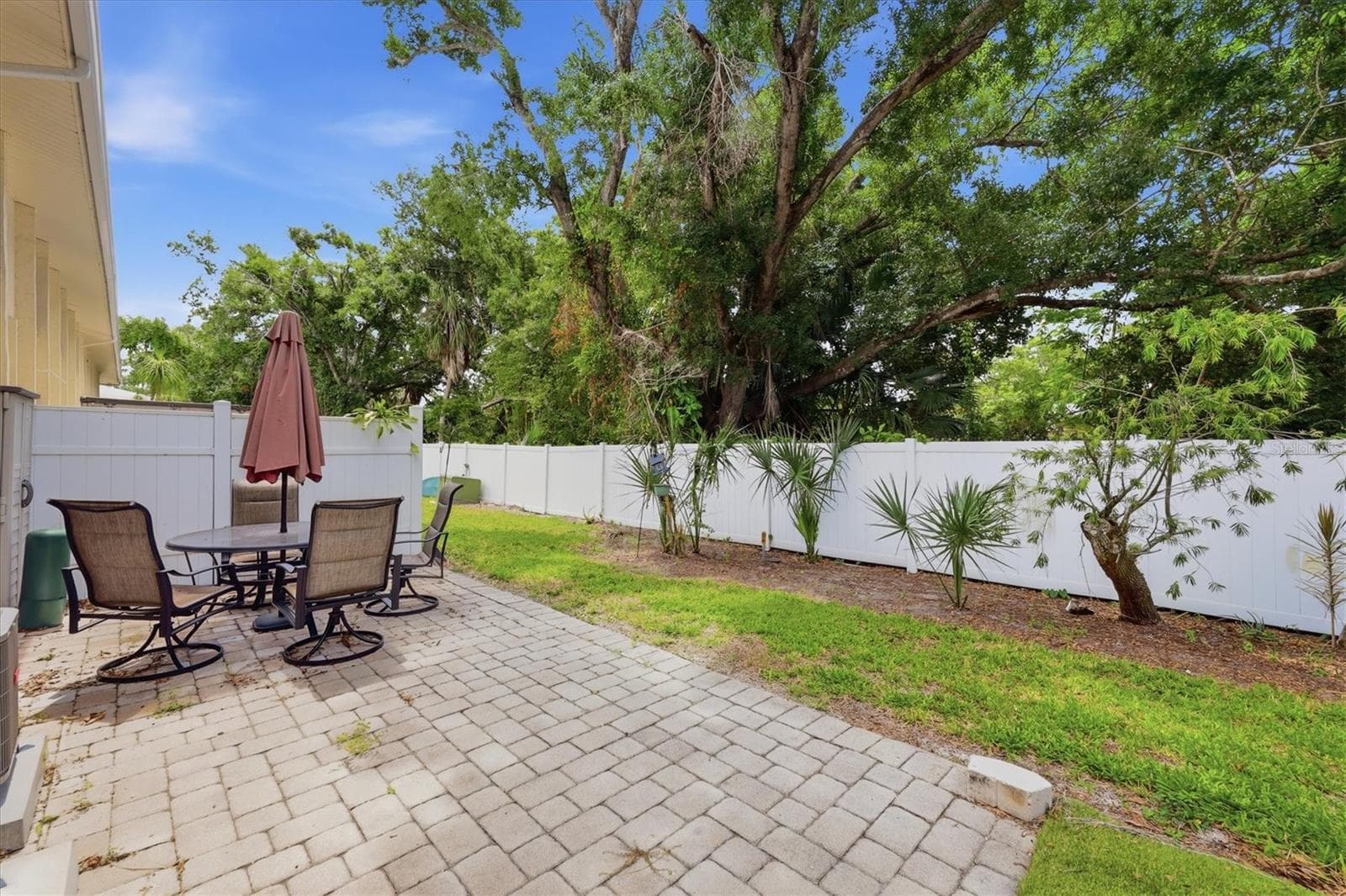 4805 RILMA AVENUE — photo 22 of 28