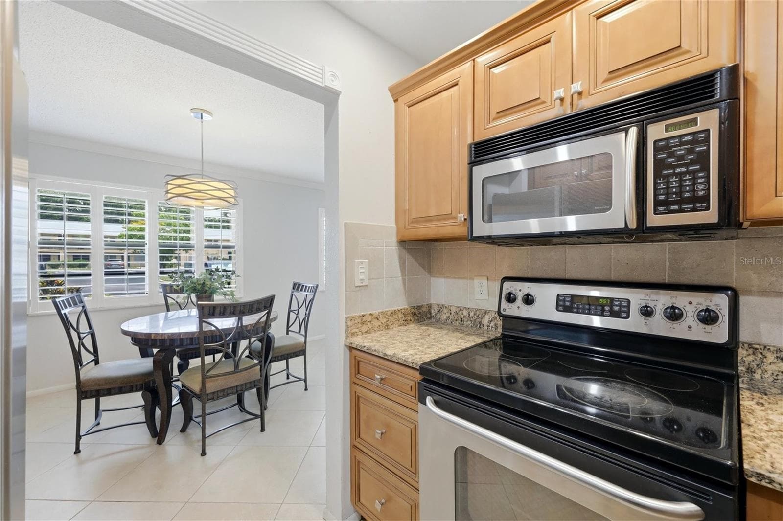 4805 RILMA AVENUE — photo 14 of 28