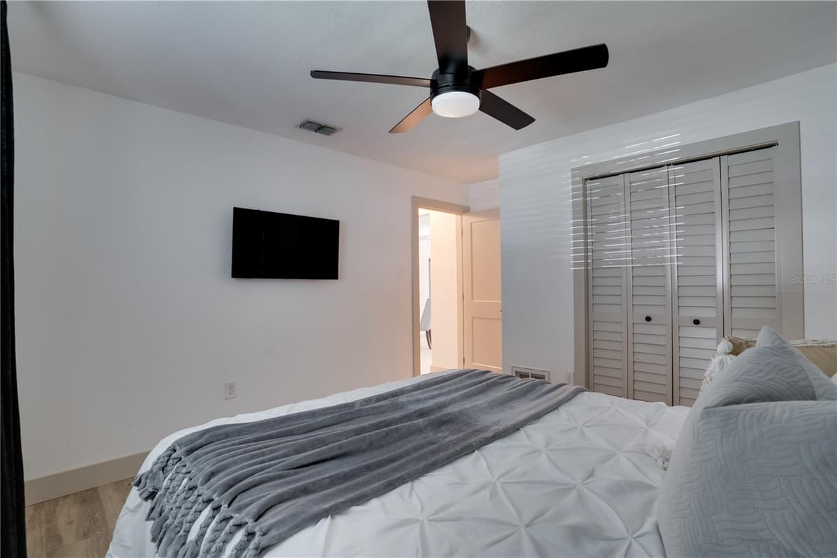 11763 HARBORSIDE CIRCLE — photo 40 of 74