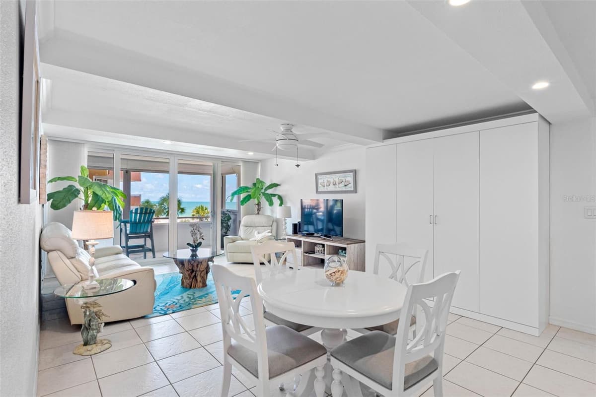 17920 GULF BOULEVARD — photo 3 of 44