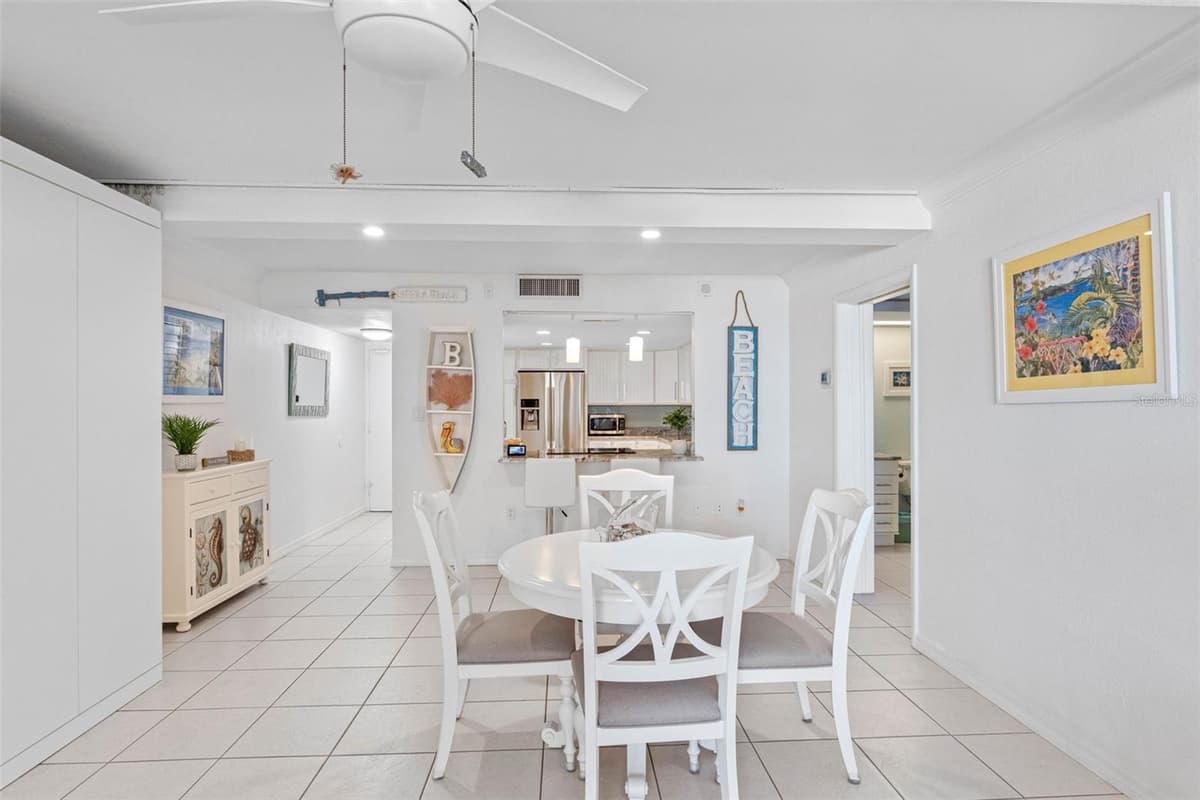 17920 GULF BOULEVARD — photo 12 of 44