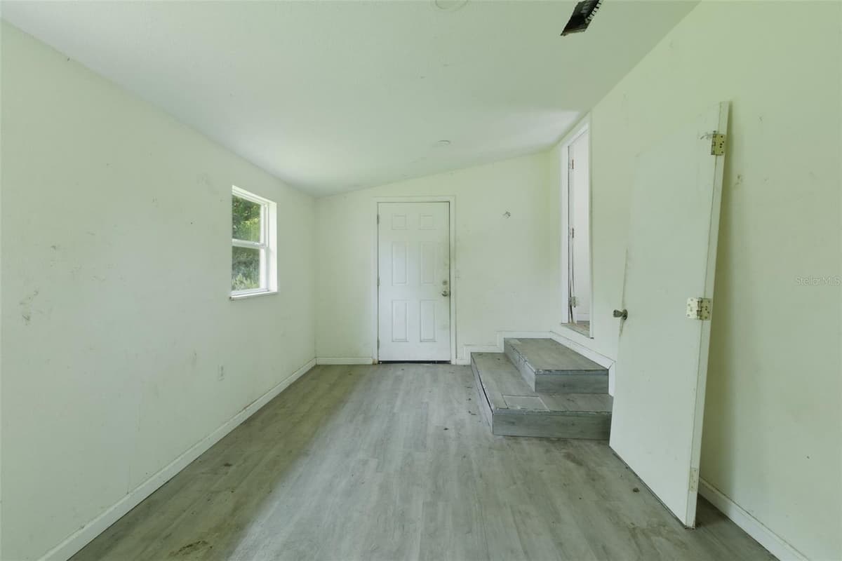 5205 11TH STREET — photo 27 of 30