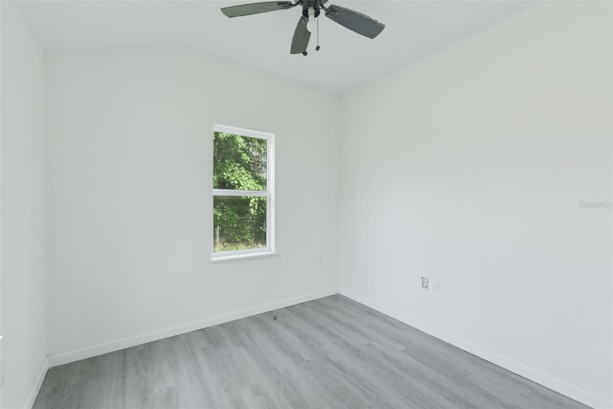 5205 11TH STREET — photo 17 of 30