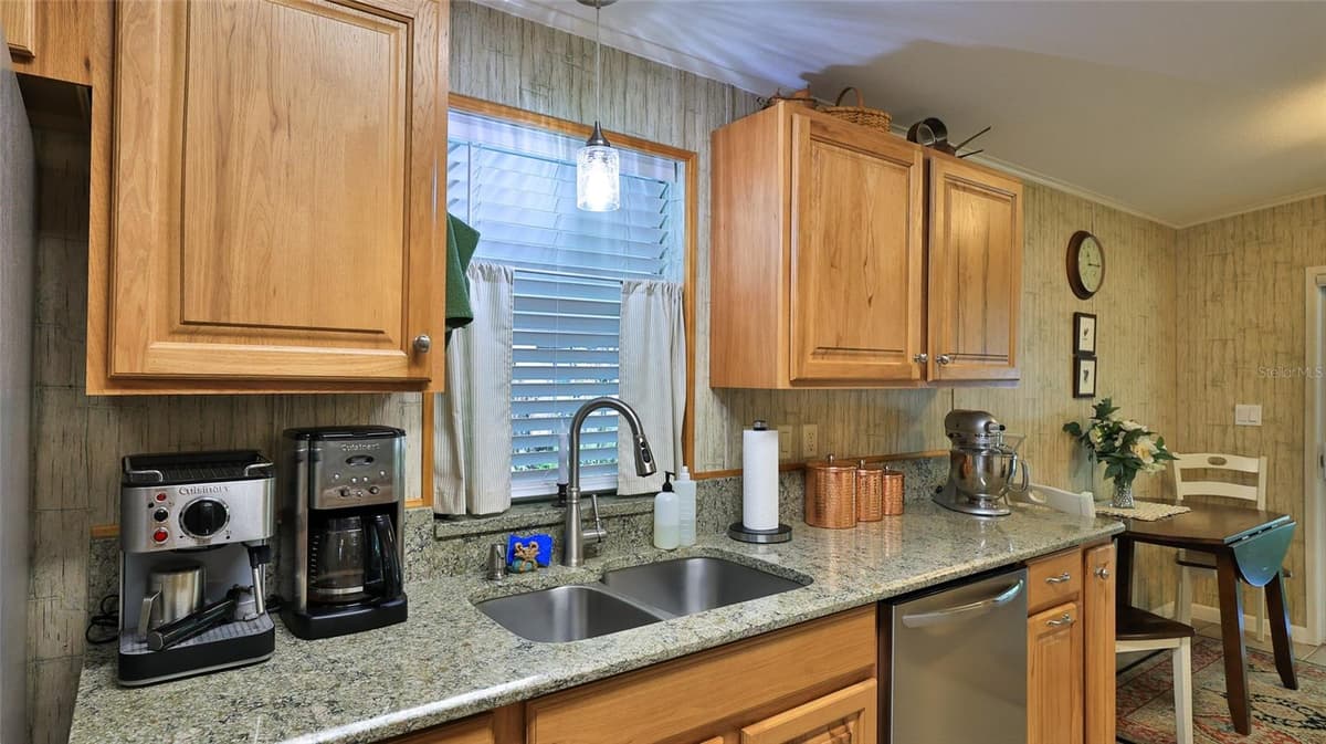 380 MARSH LANDING LOOP — photo 14 of 57