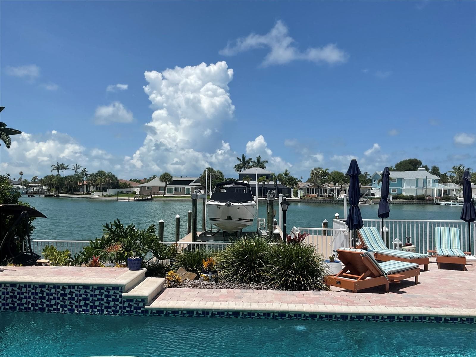 311 ISLE DRIVE — photo 8 of 29