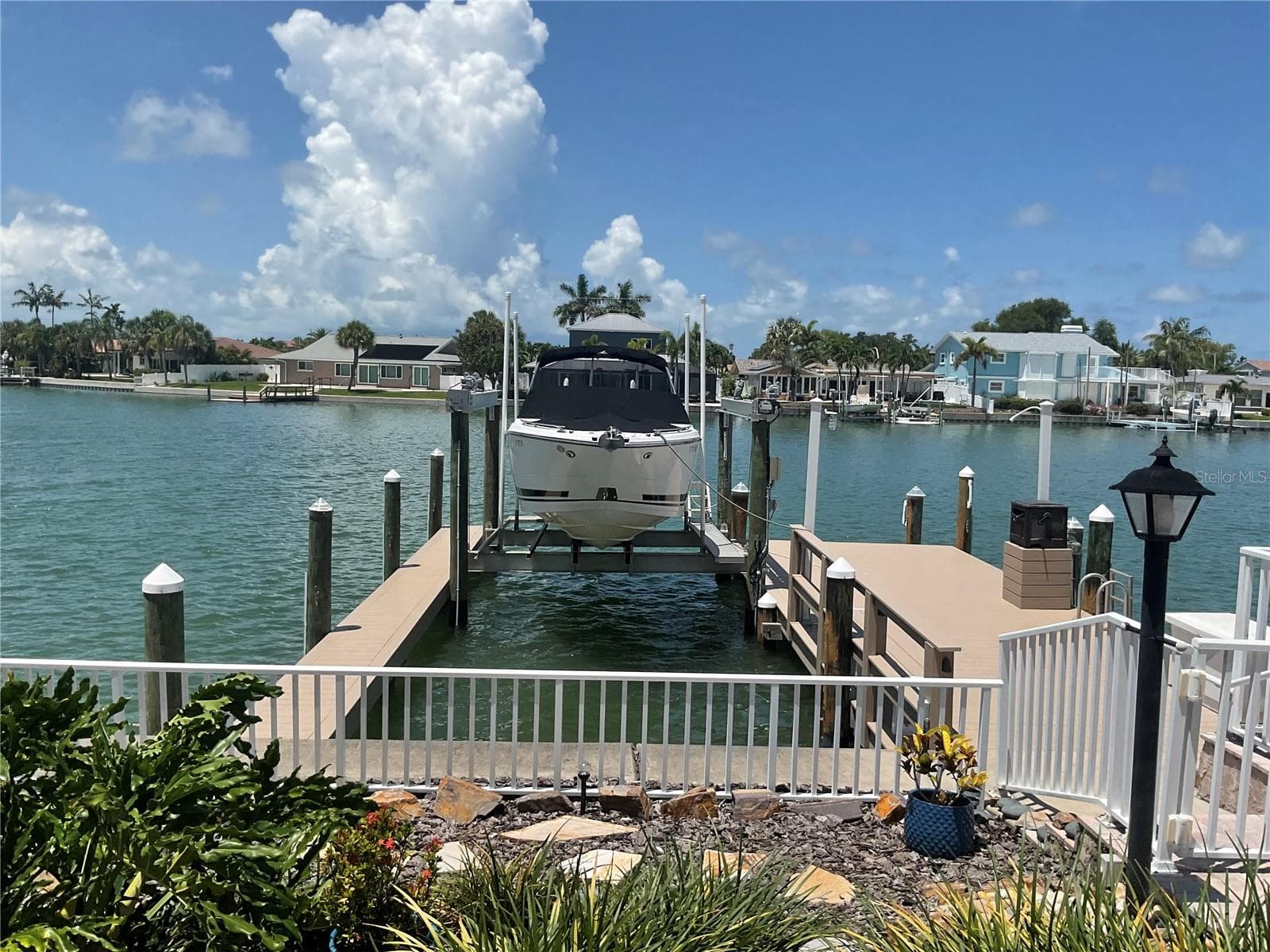 311 ISLE DRIVE — photo 9 of 29