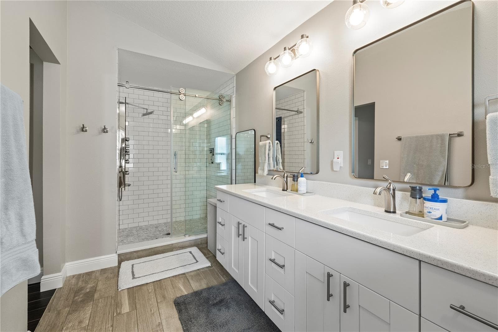 31328 WRENCREST DRIVE — photo 29 of 58