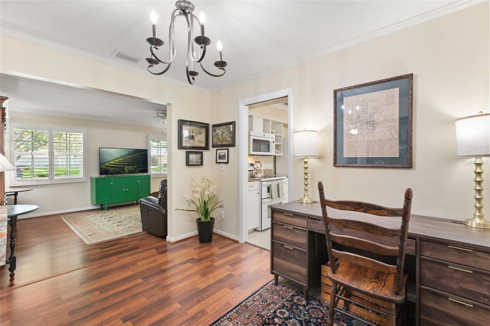 332 FLEET ROAD — photo 9 of 35