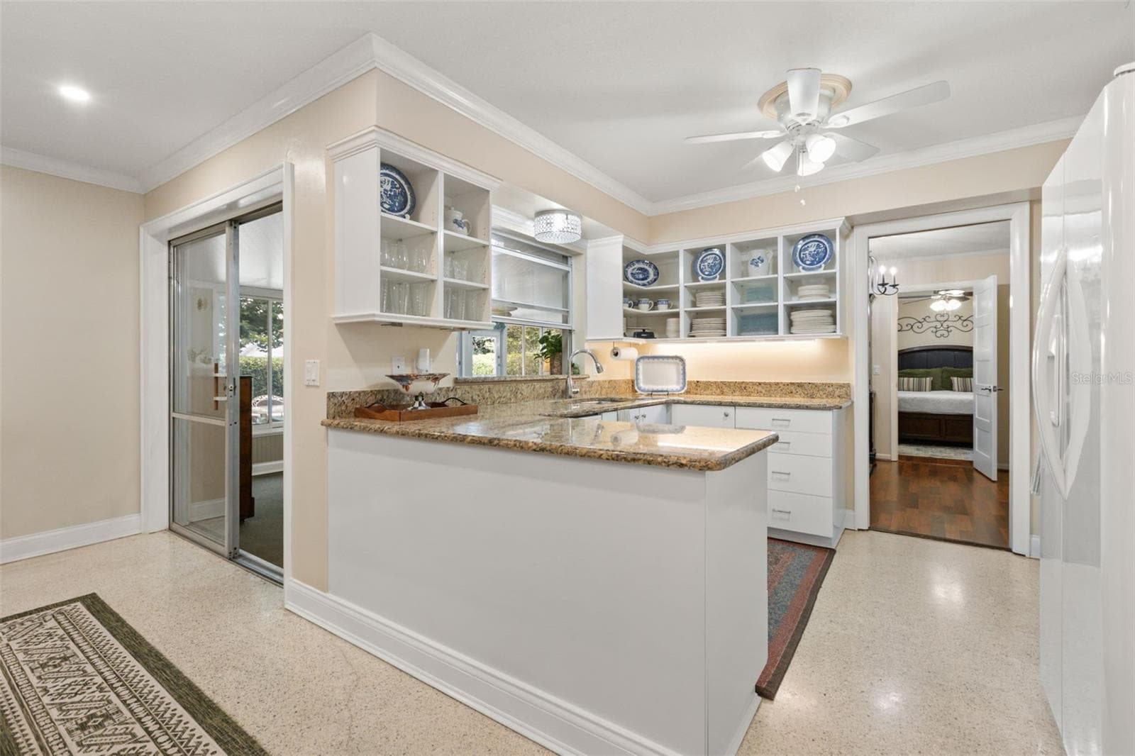 332 FLEET ROAD — photo 14 of 35