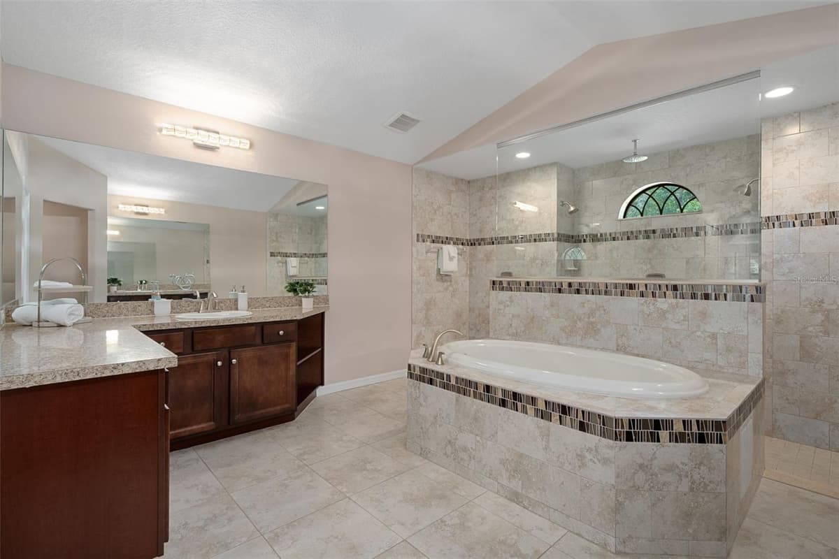 222 SUNCOAST BOULEVARD — photo 35 of 80