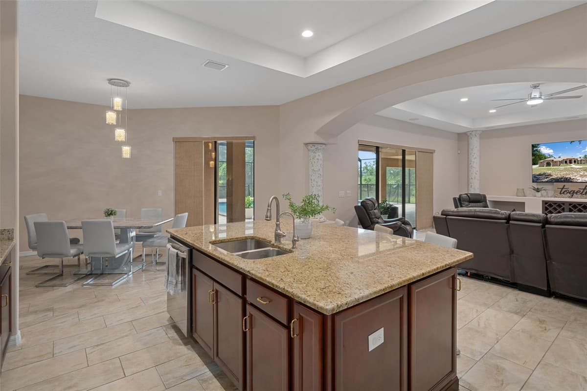 222 SUNCOAST BOULEVARD — photo 26 of 80