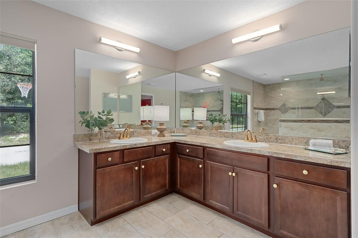 222 SUNCOAST BOULEVARD — photo 44 of 80
