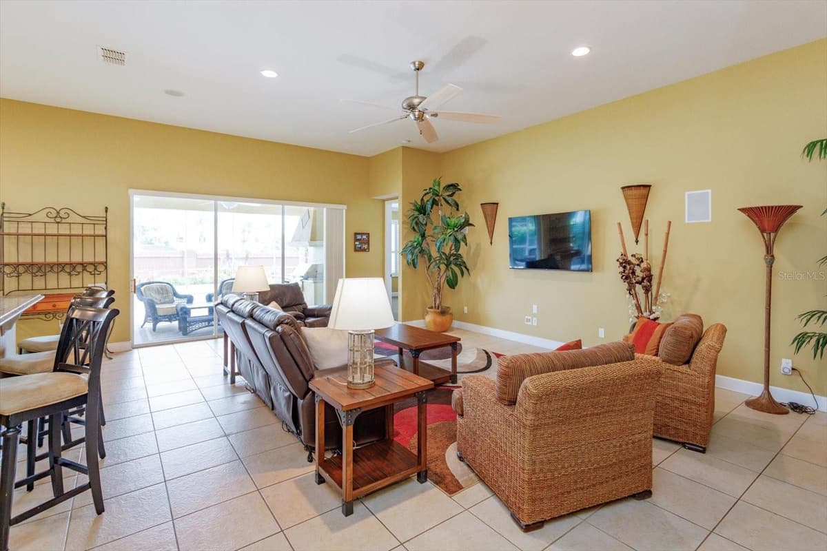 2759 MARIA ISABEL AVENUE — photo 15 of 44