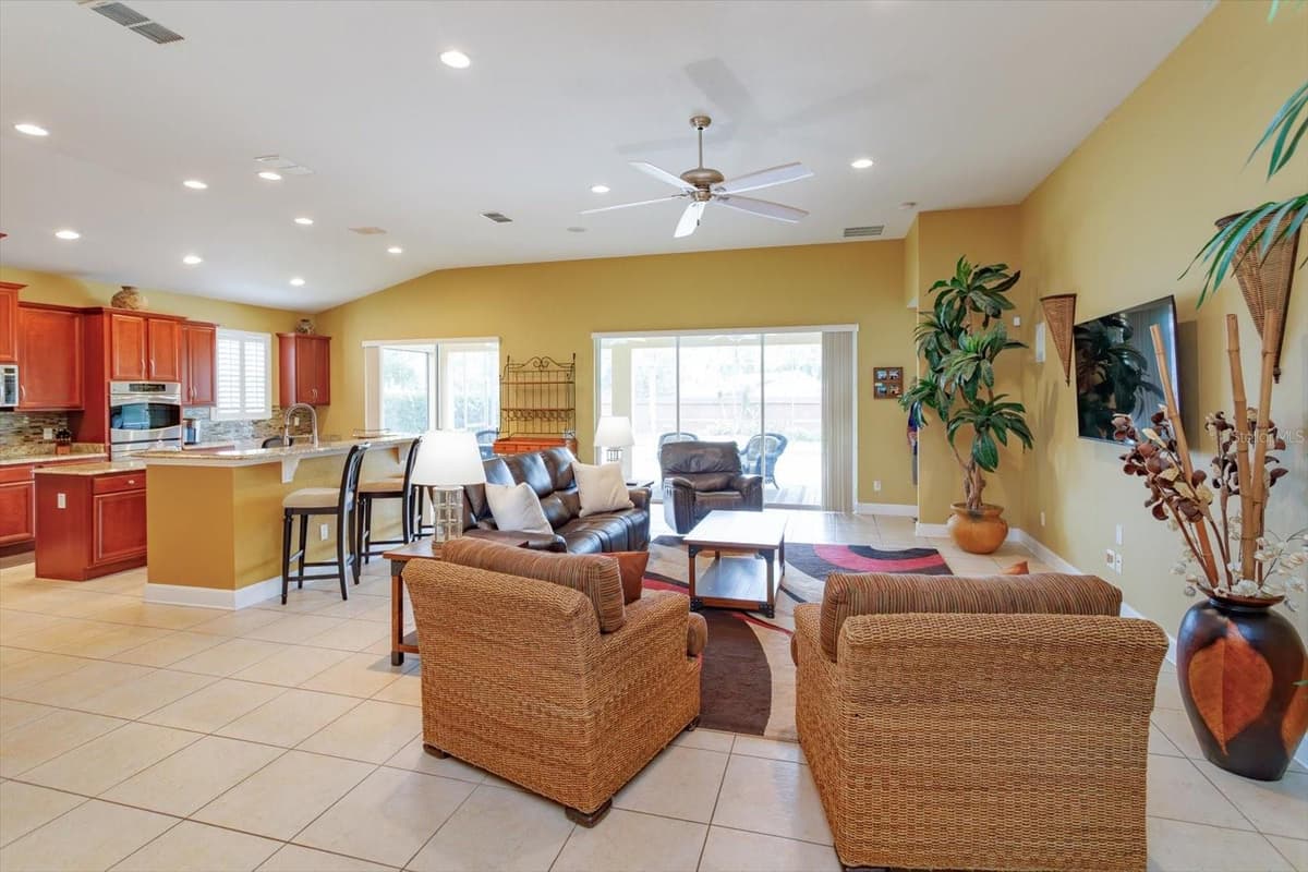 2759 MARIA ISABEL AVENUE — photo 13 of 44