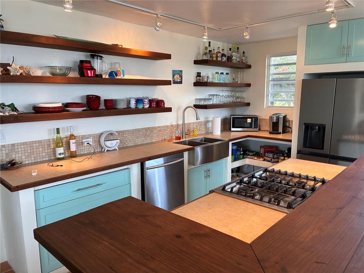 398 CASA CORAZON — photo 17 of 30