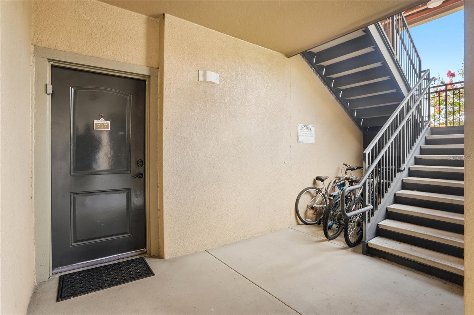 901 CHARO PARKWAY — photo 32 of 36