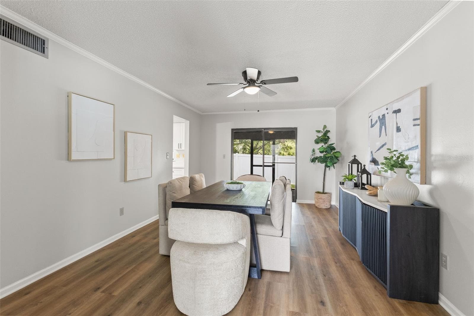 14809 WINDING CREEK COURT — photo 14 of 39