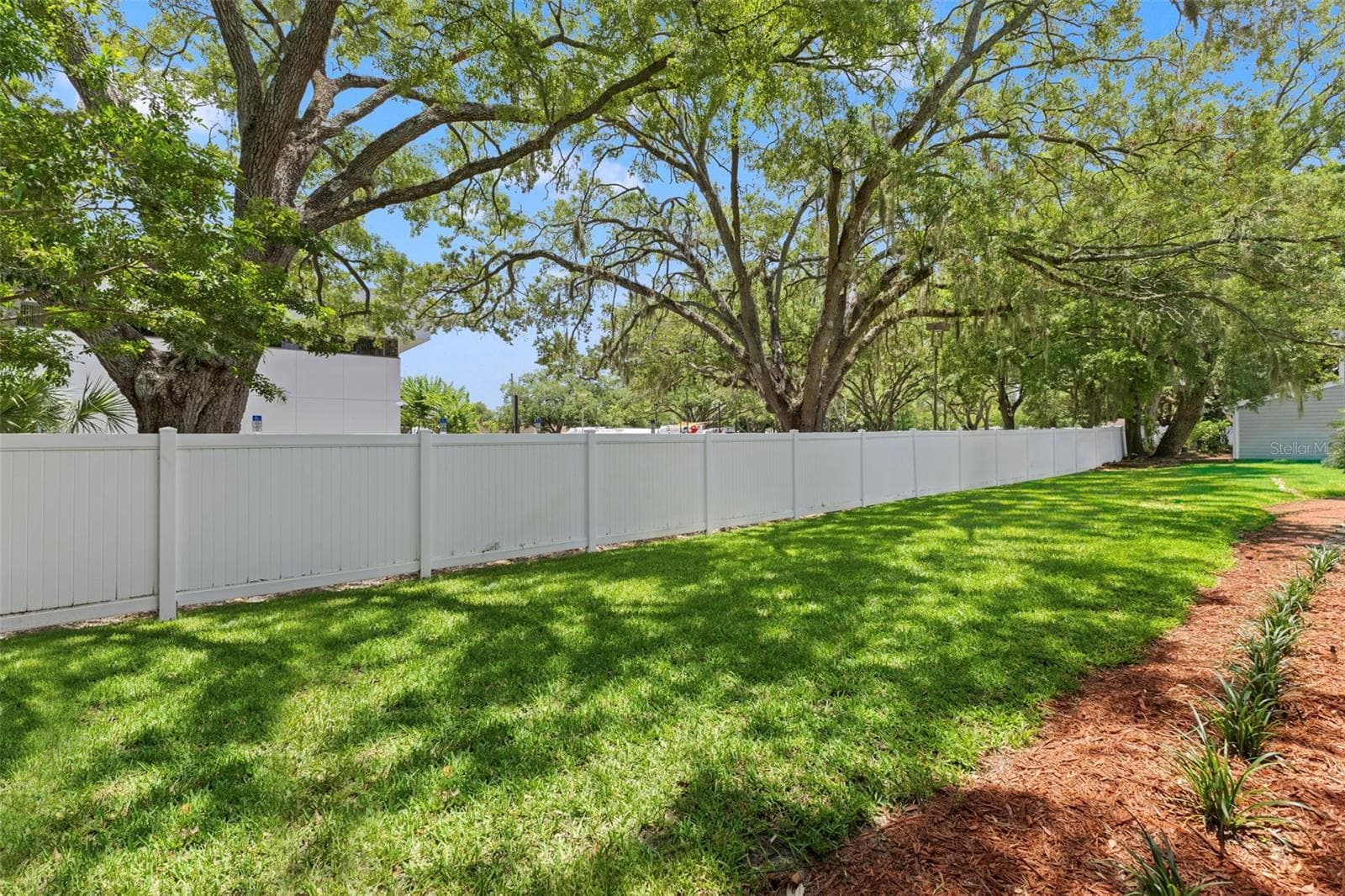 14809 WINDING CREEK COURT — photo 26 of 39