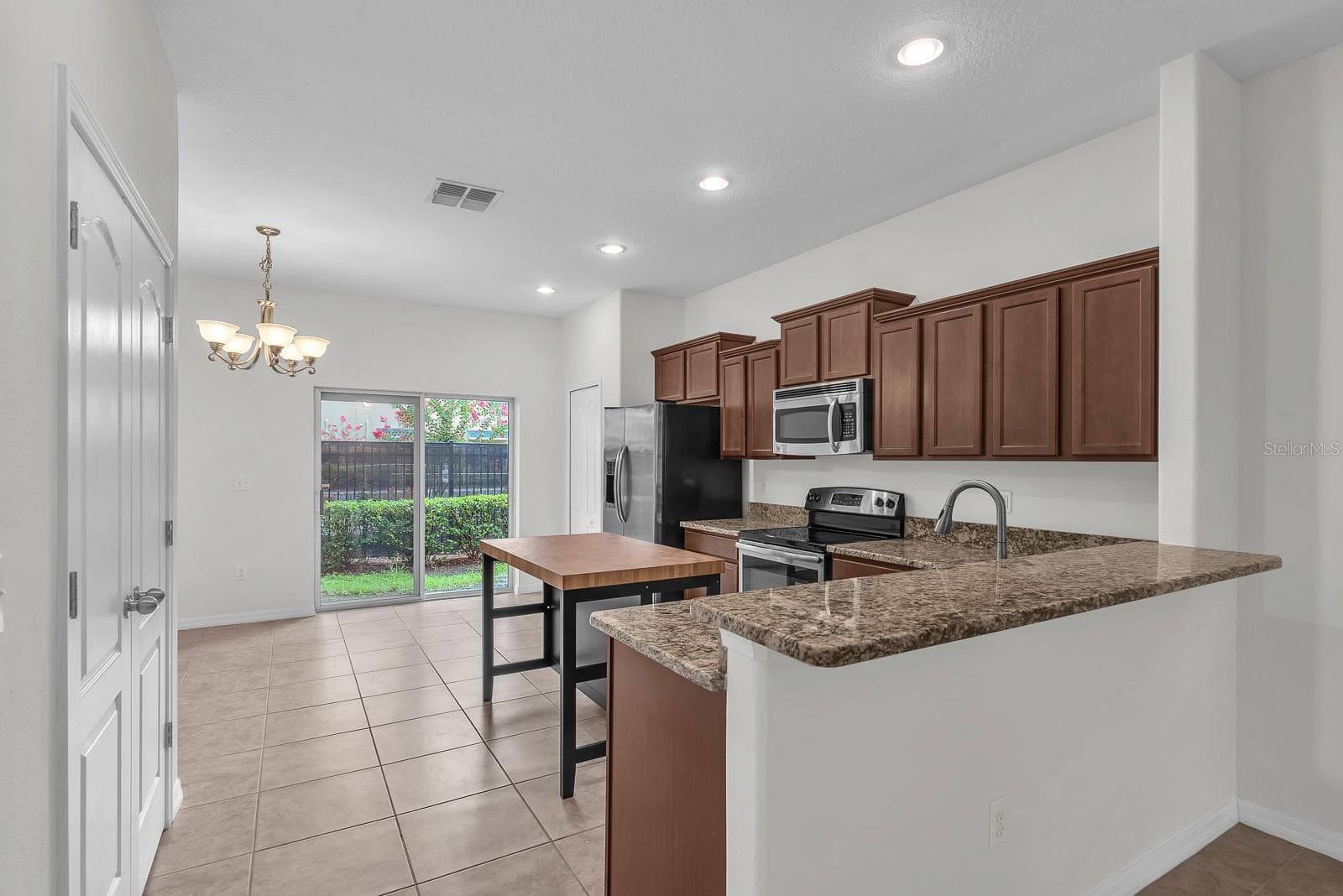 2719 LANTERN HILL AVENUE — photo 2 of 16