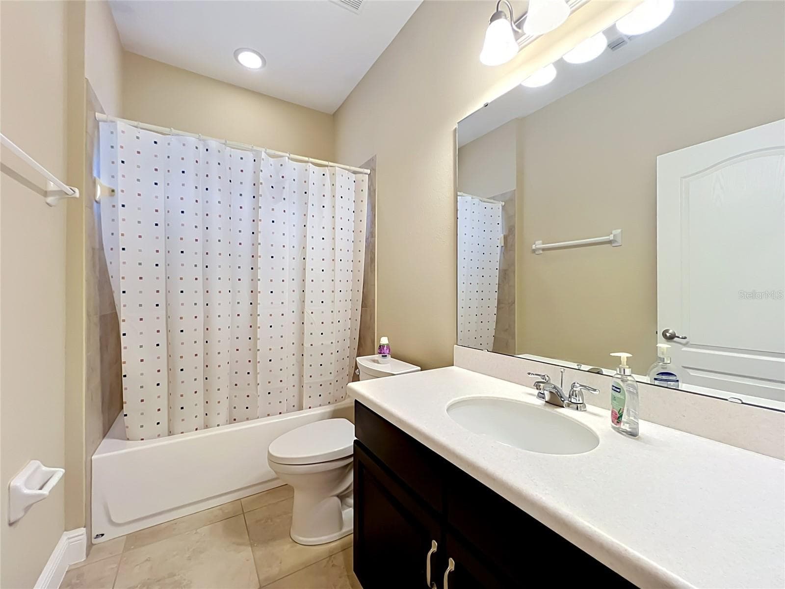 1569 KATIE COVE — photo 43 of 86