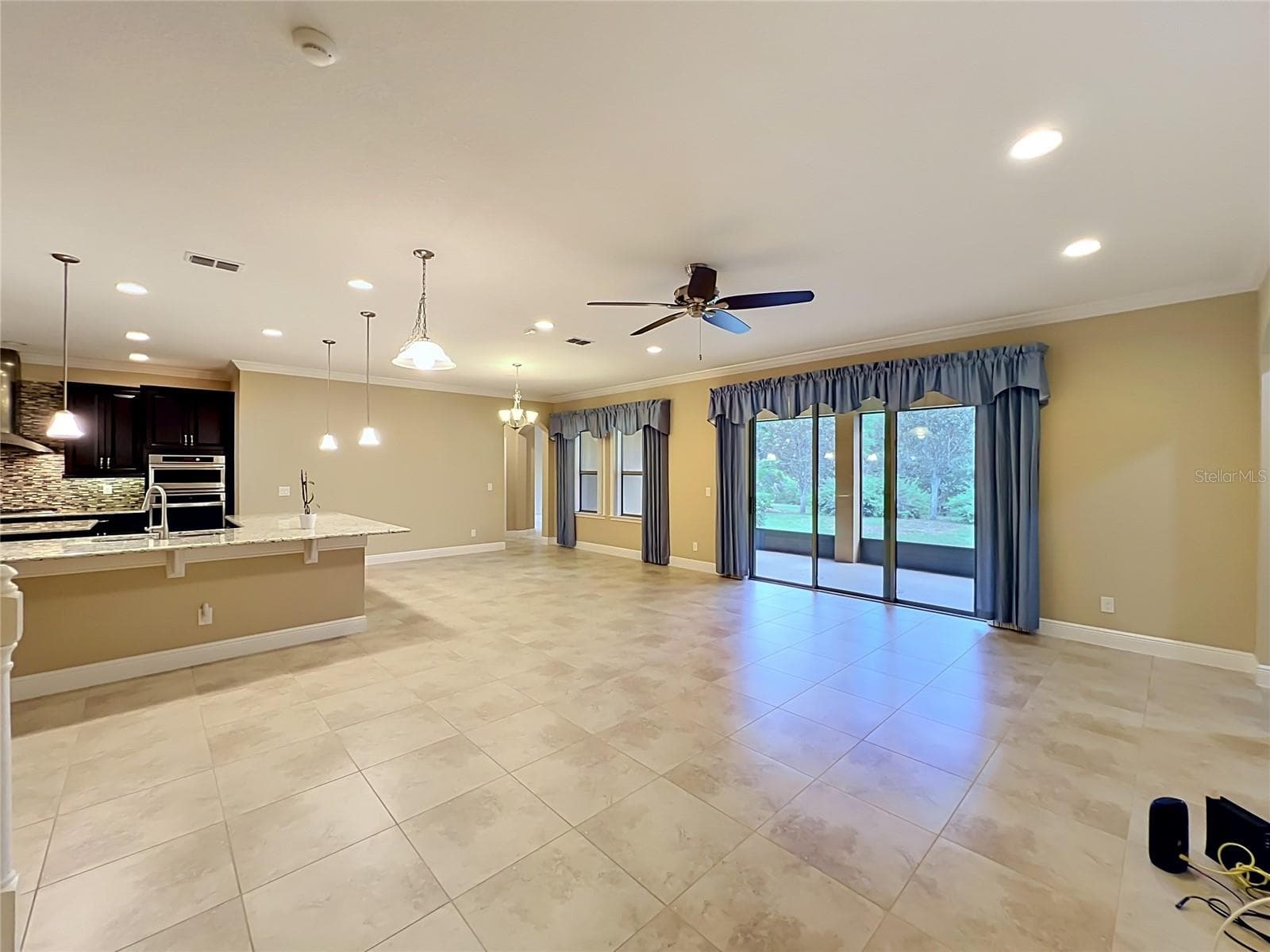1569 KATIE COVE — photo 32 of 86