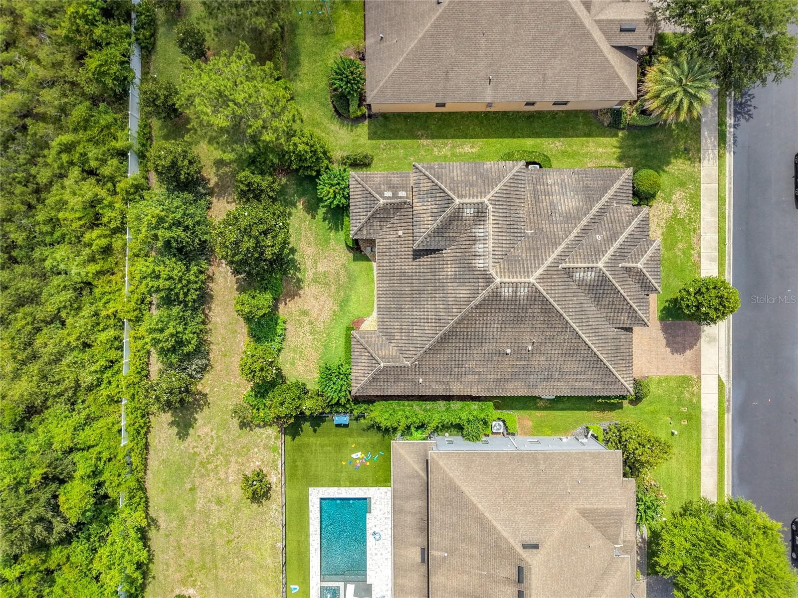 1569 KATIE COVE — photo 79 of 86