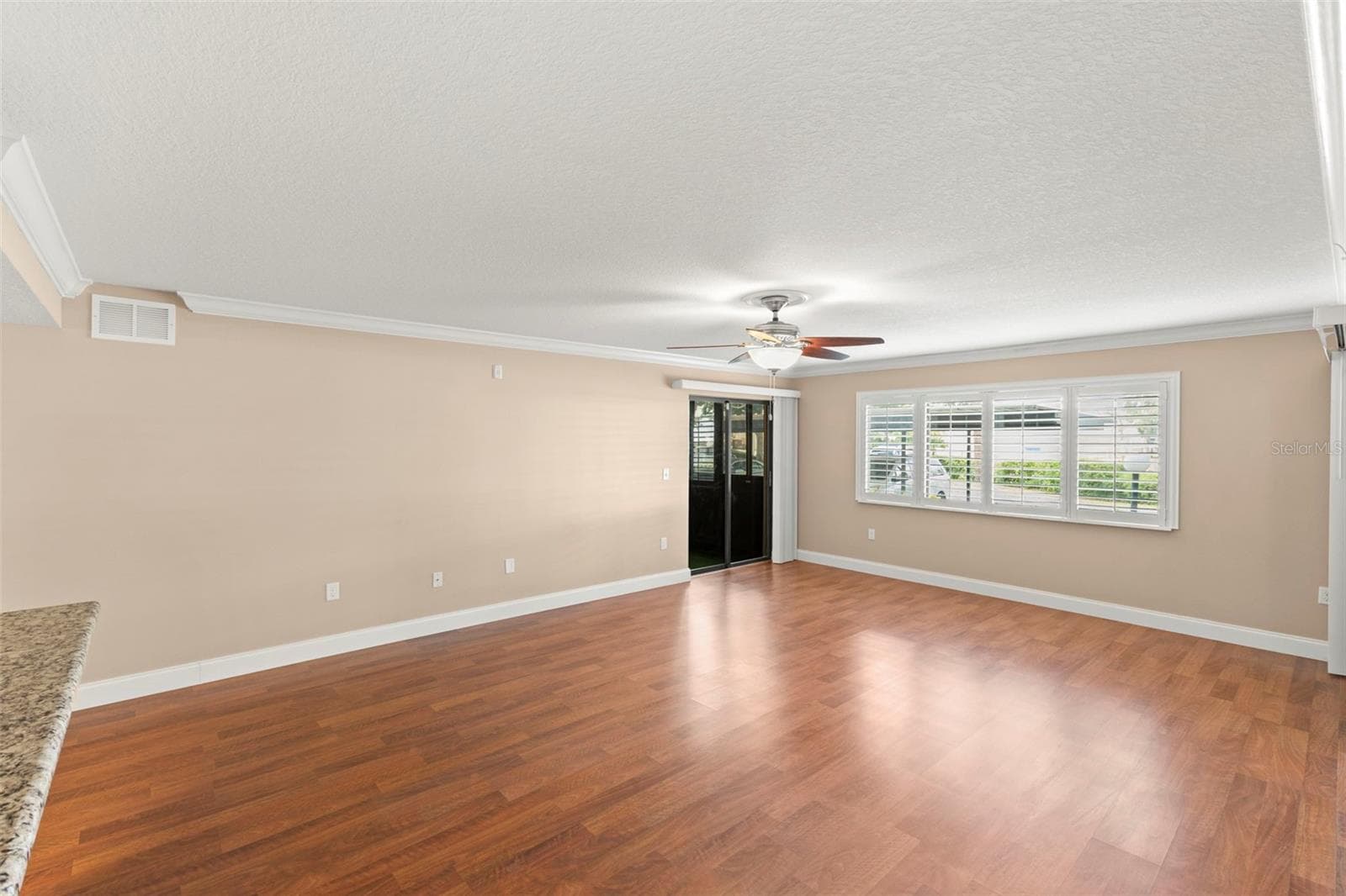 2595 COUNTRYSIDE BOULEVARD — photo 15 of 54