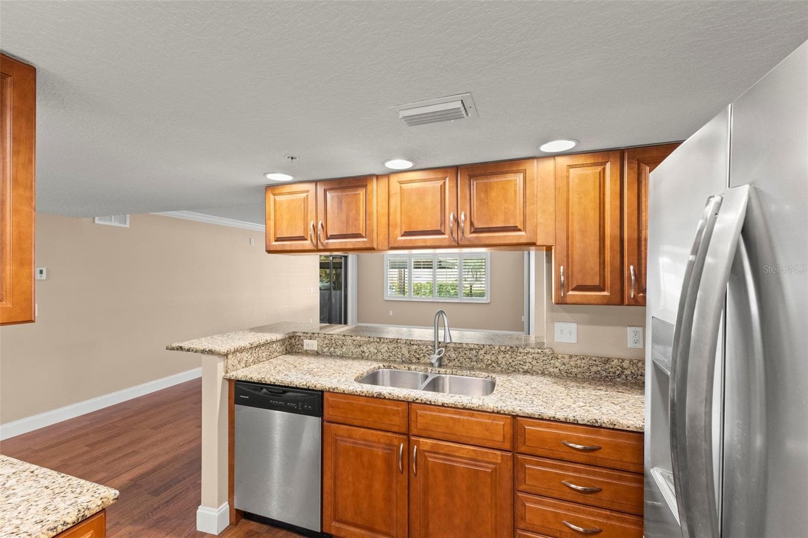 2595 COUNTRYSIDE BOULEVARD — photo 12 of 54