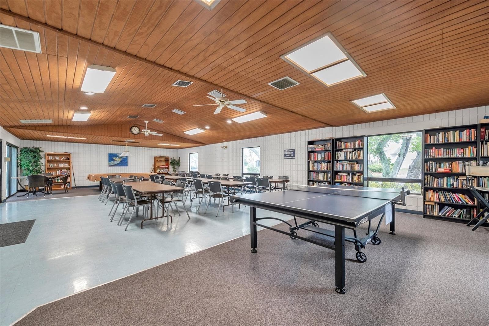 2595 COUNTRYSIDE BOULEVARD — photo 47 of 54