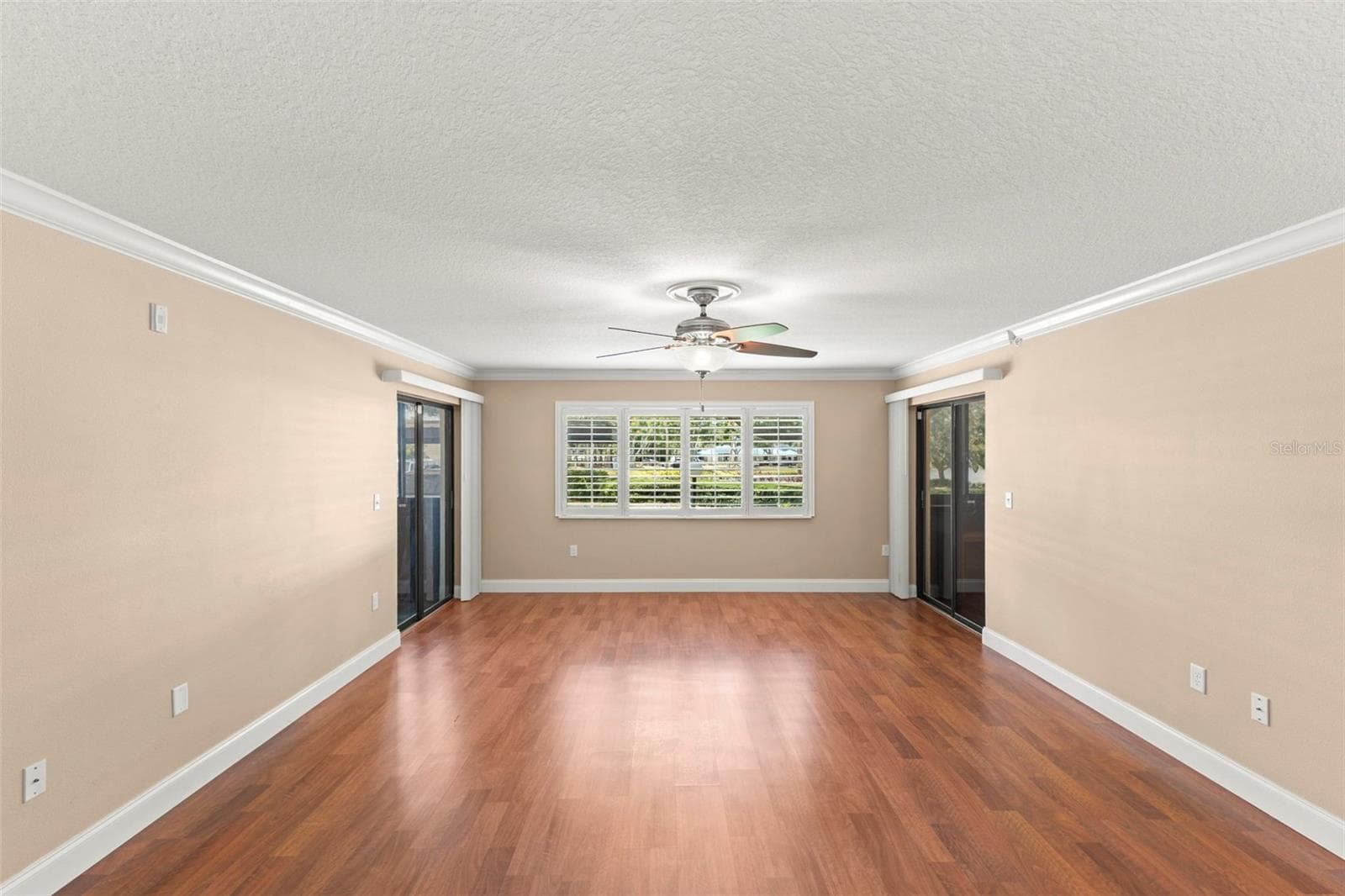 2595 COUNTRYSIDE BOULEVARD — photo 6 of 54