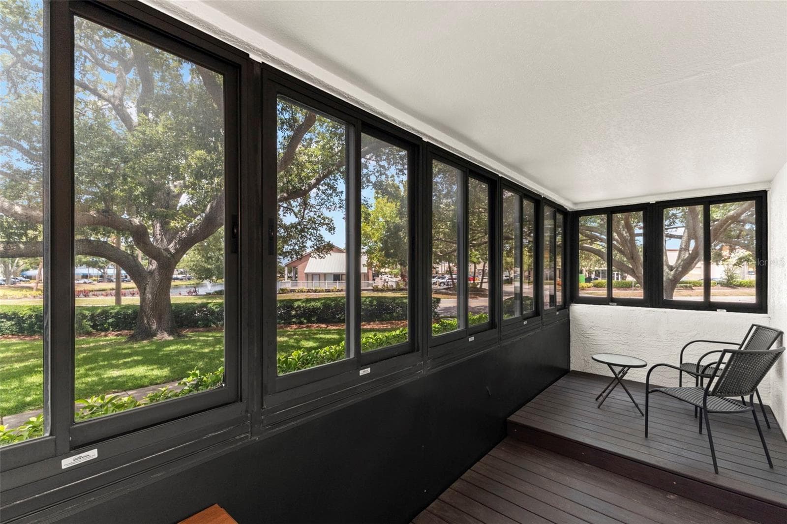2595 COUNTRYSIDE BOULEVARD — photo 21 of 54