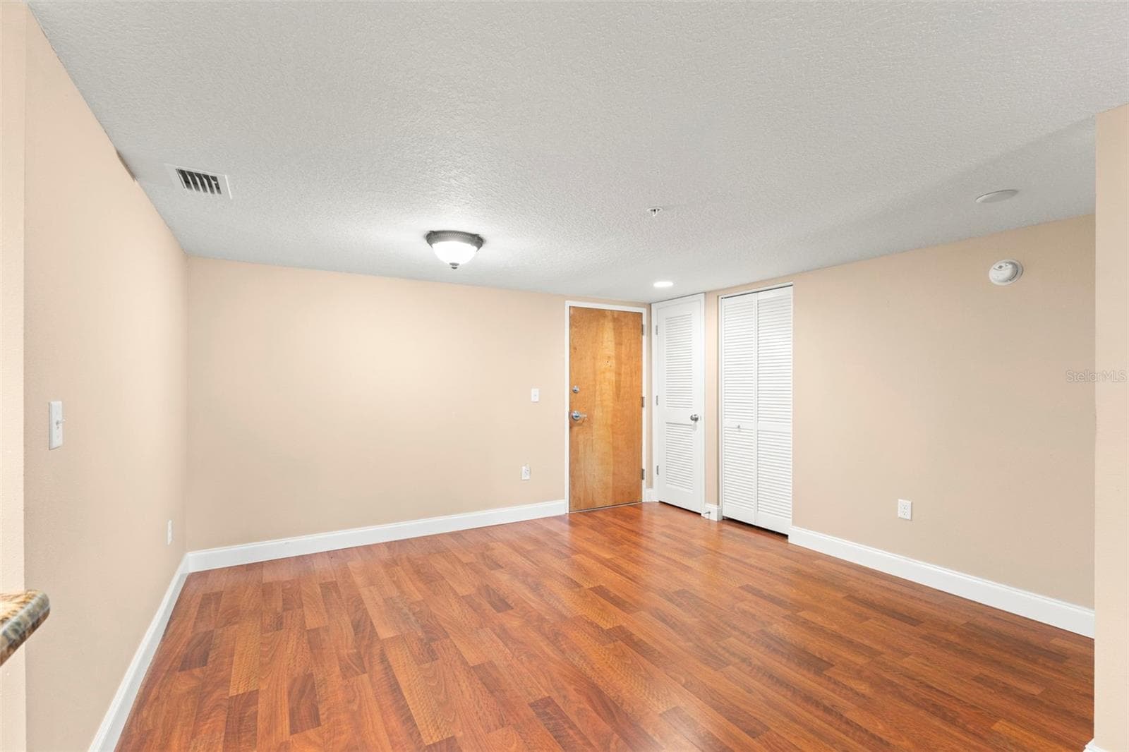 2595 COUNTRYSIDE BOULEVARD — photo 13 of 54