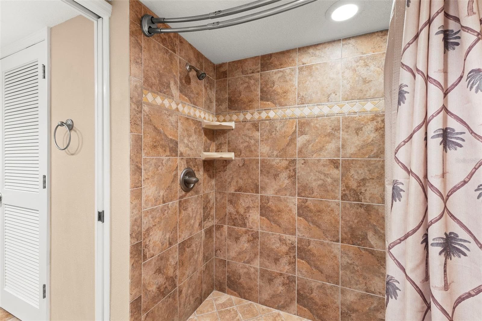 2595 COUNTRYSIDE BOULEVARD — photo 31 of 54
