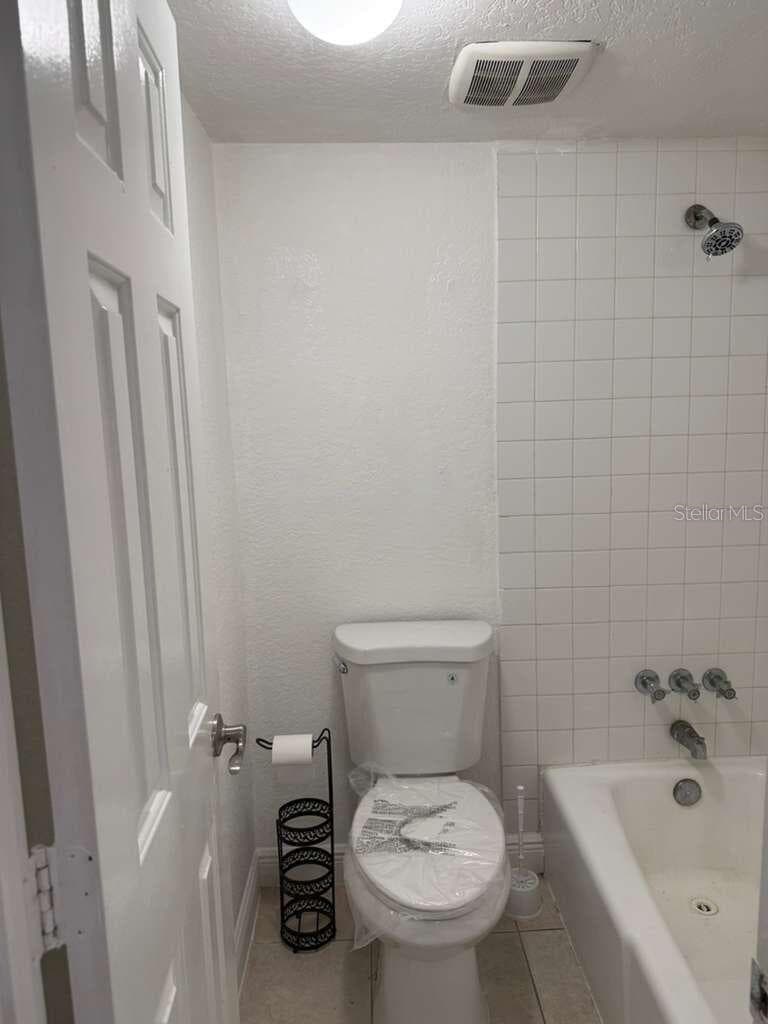 4251 5TH STREET — photo 7 of 8