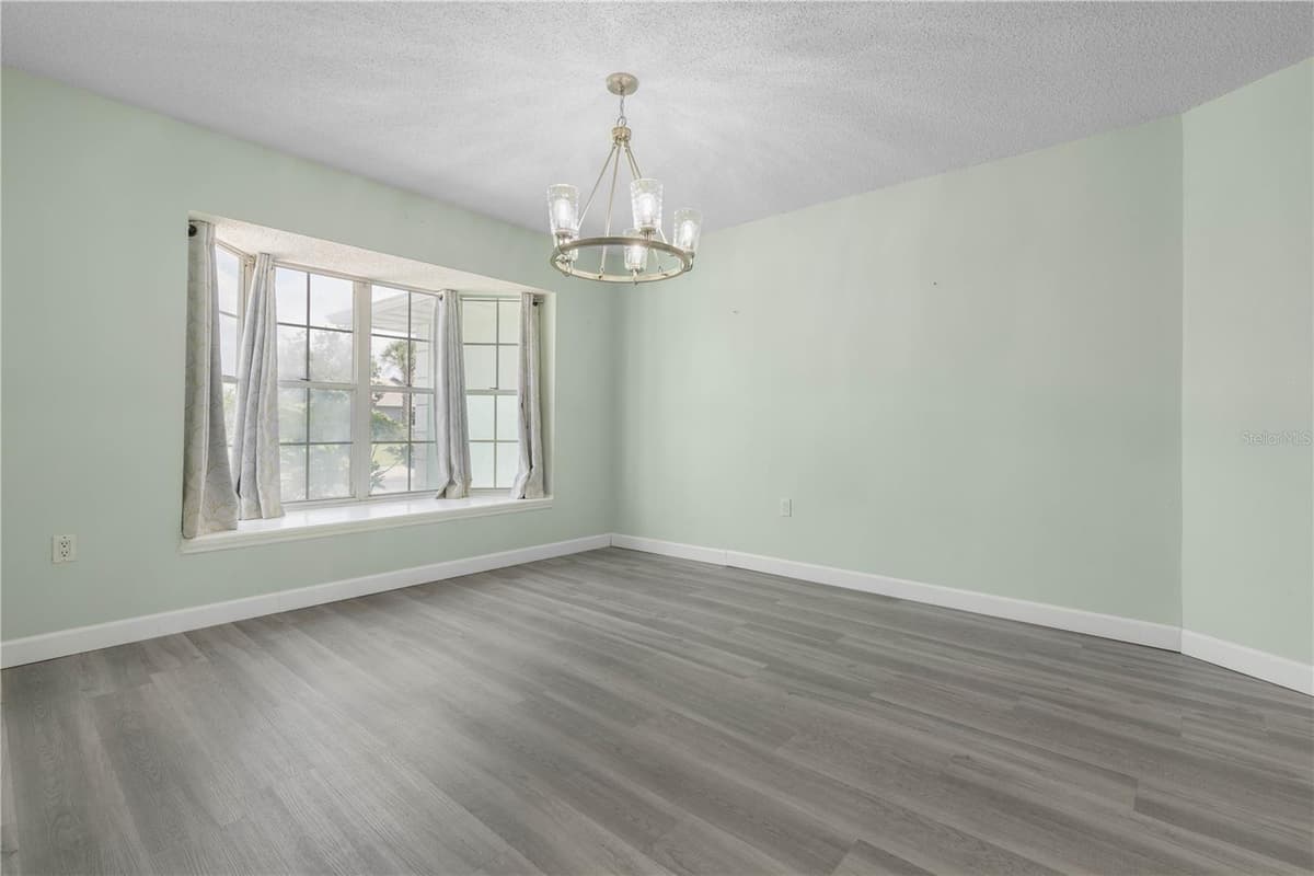 6 CHERRY COURT — photo 10 of 74